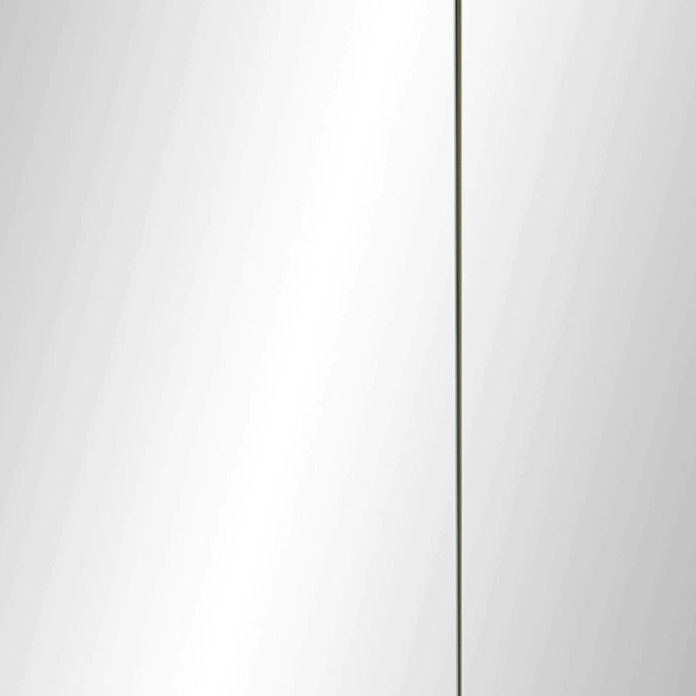 
                      
                        AUS003
                      
                    