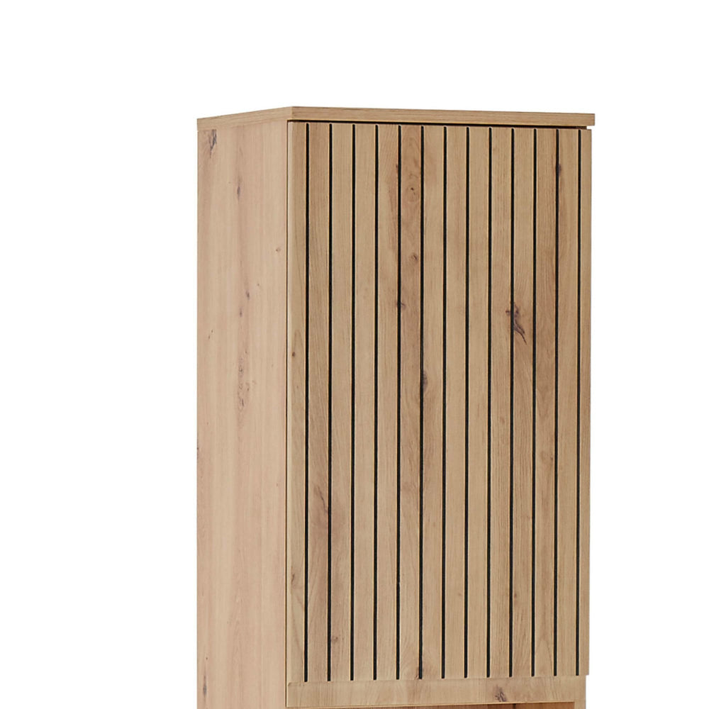 
                      
                        AUS004
                      
                    