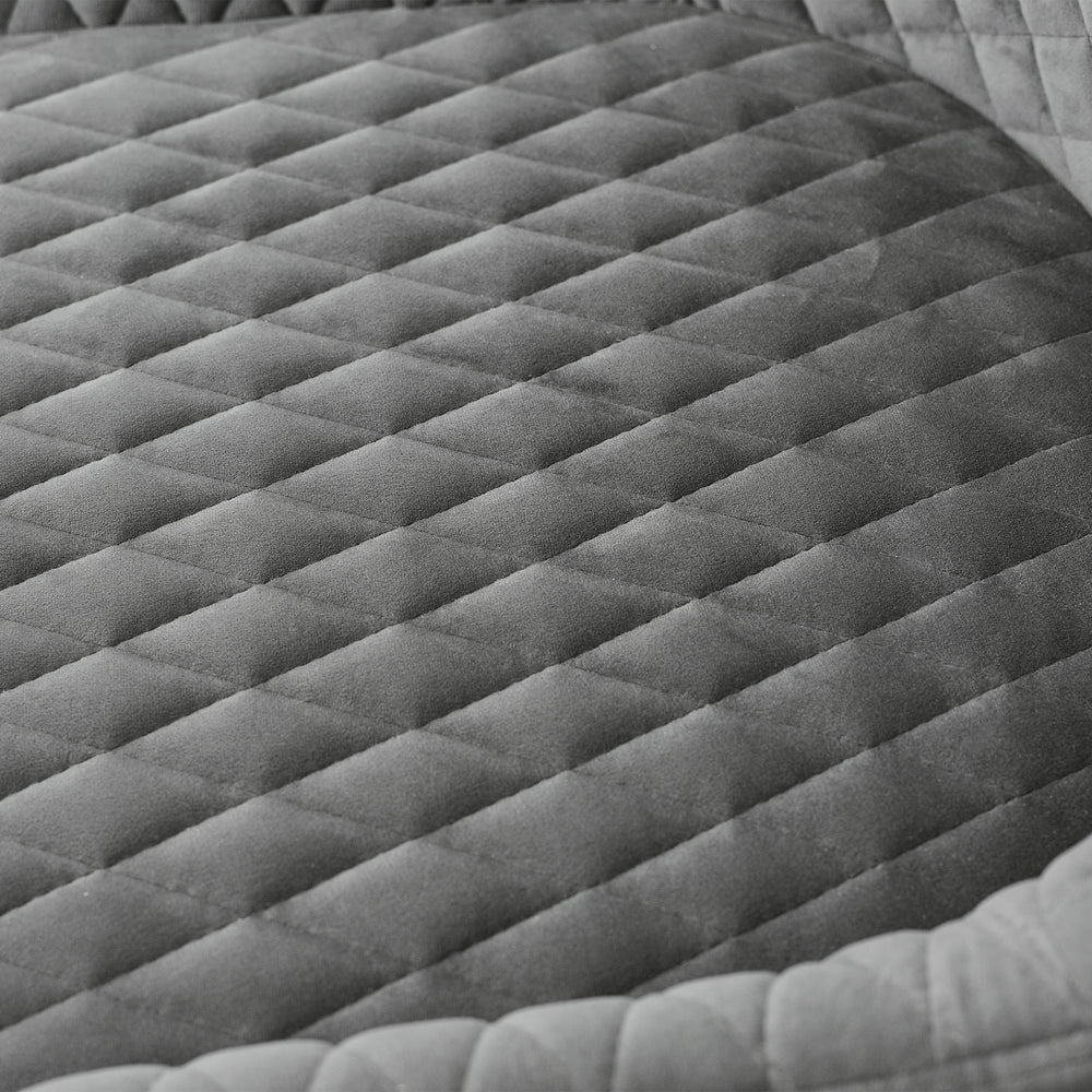 
                      
                        LUX013
                      
                    