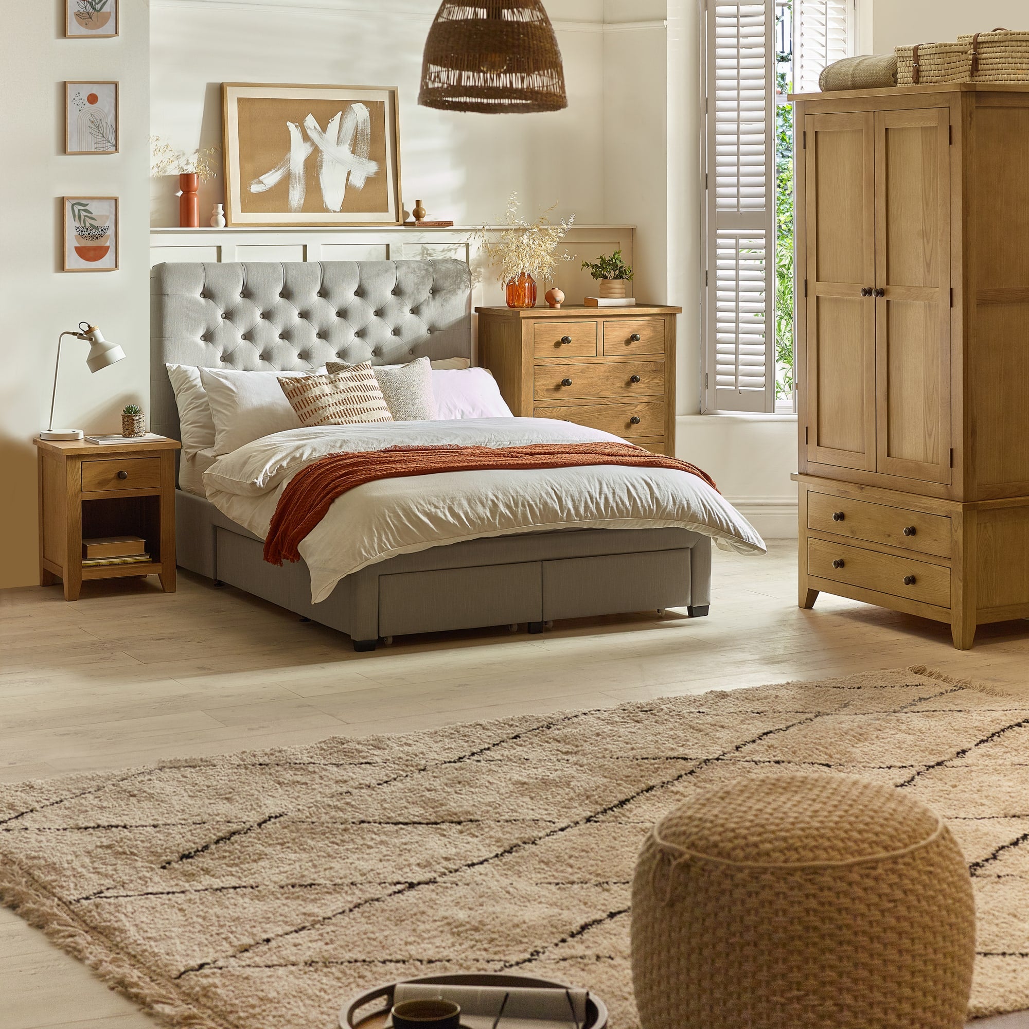 Marlborough Twin Pedestal Dressing Table – Julian Bowen