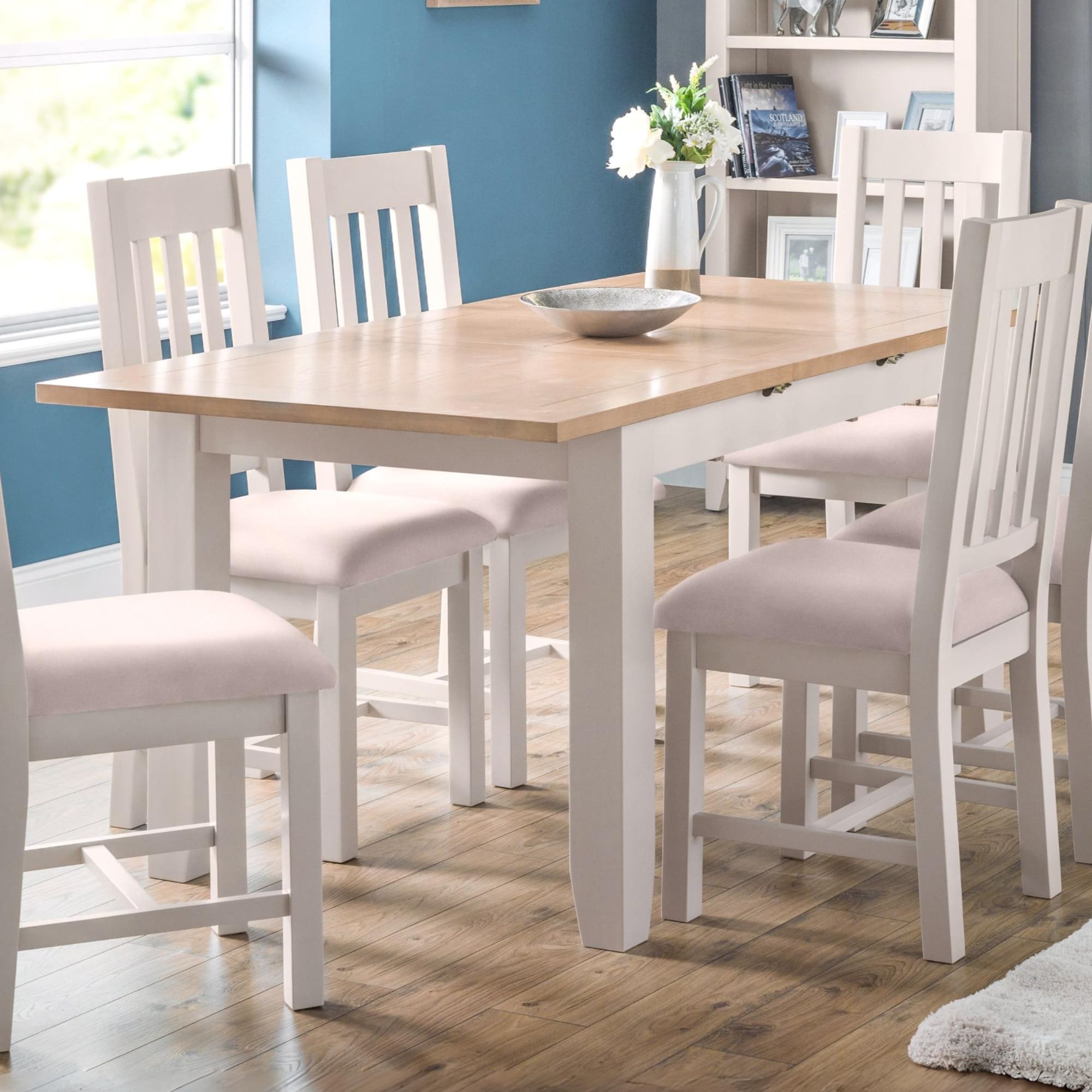Richmond Extending Dining Table – Julian Bowen