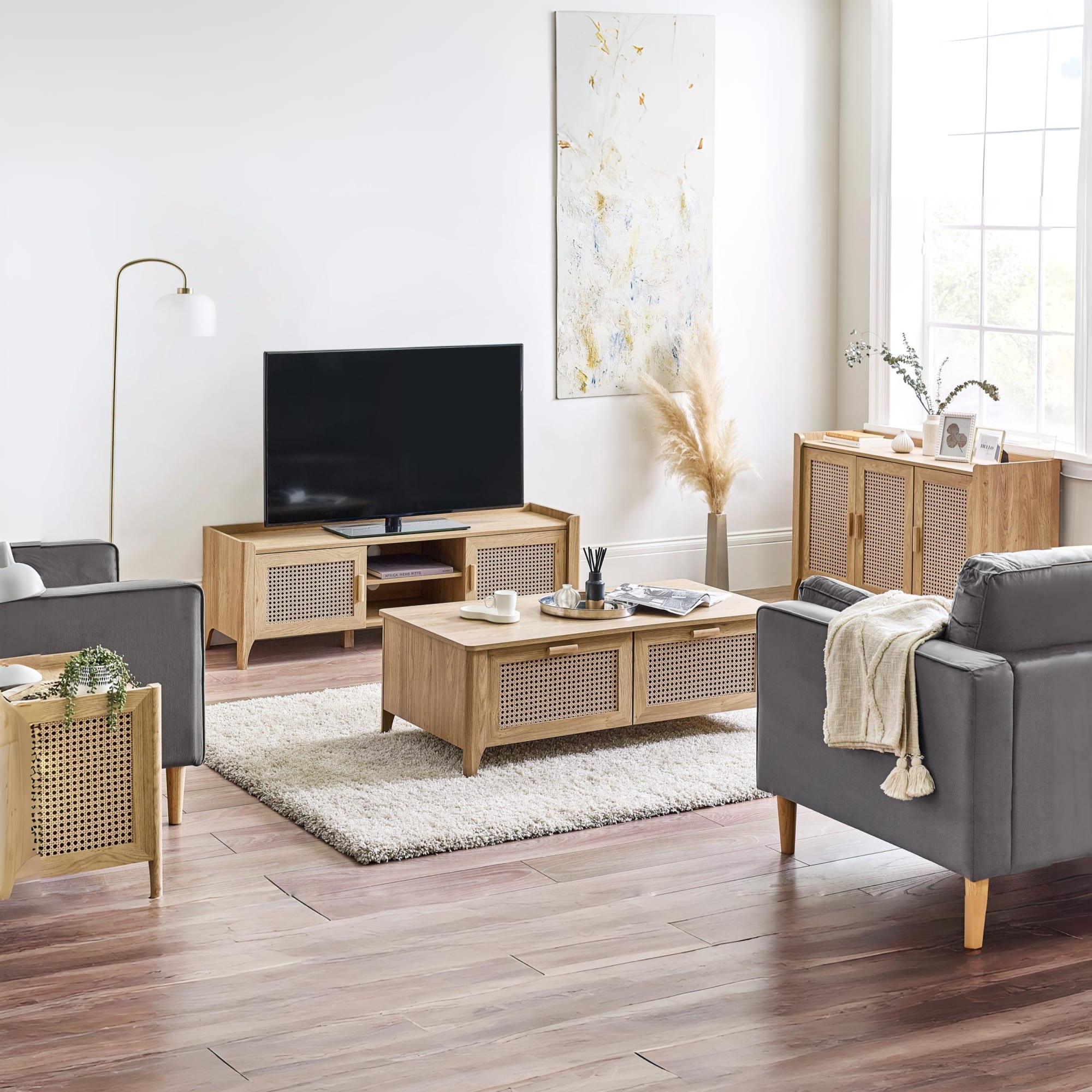 Sydney 3 Door Sideboard – Julian Bowen